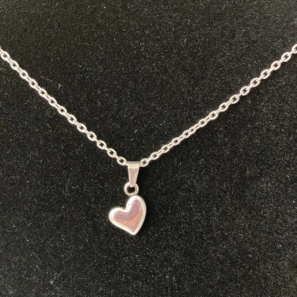 𝅺STAINLESS Steel Necklace With Puff Heart Pendant